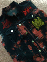 Load image into Gallery viewer, Slayer Raining Blood Red Tie-Bleach Patch Battle Jacket Cut-Off Denim