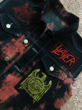 Load image into Gallery viewer, Slayer Raining Blood Red Tie-Bleach Patch Battle Jacket Cut-Off Denim
