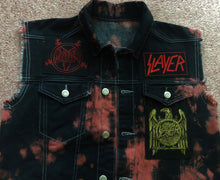 Load image into Gallery viewer, Slayer Raining Blood Red Tie-Bleach Patch Battle Jacket Cut-Off Denim
