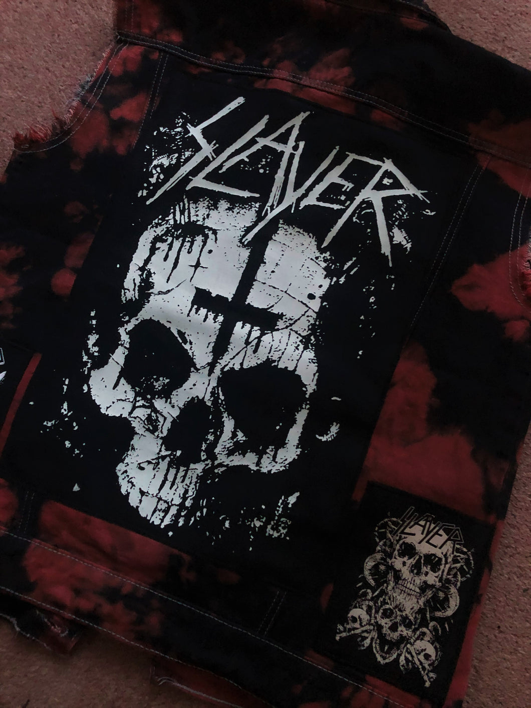 Slayer Raining Blood Red Tie-Bleach Patch Battle Jacket Cut-Off Denim