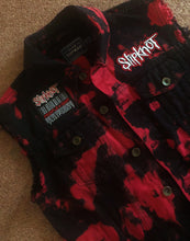 Load image into Gallery viewer, Slipknot Barcode Maggot Crest Blood Tie-Dye Edition Cut-Off Denim Jacket
